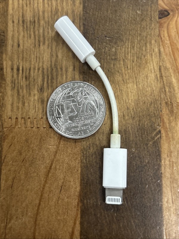 Apple Lightning to 3.5 mm Headphone Jack Adapter Original OEM iPhone 7 8 XS 11 gallery