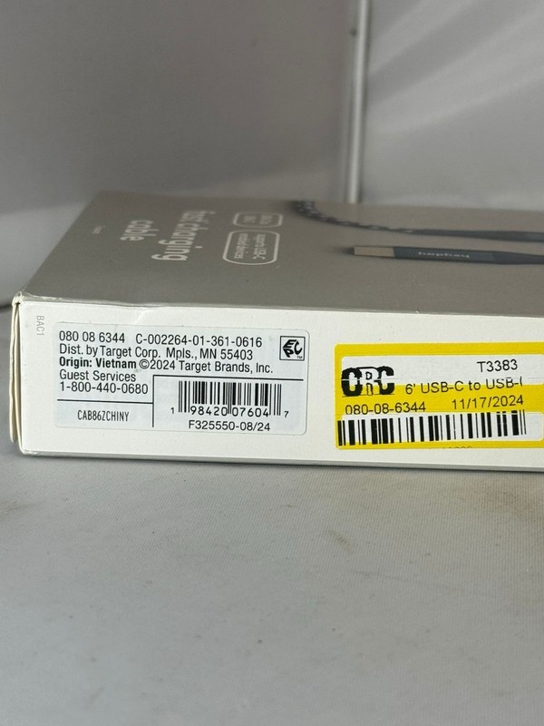 Heyday 6' USB-C to USB-C Cable Braided Fast-Charging gallery