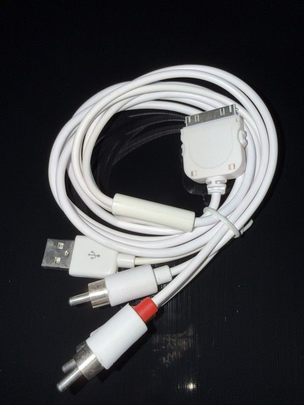 Original iPod / iPhone USB Composite RCA Cable to Video 4ft. White