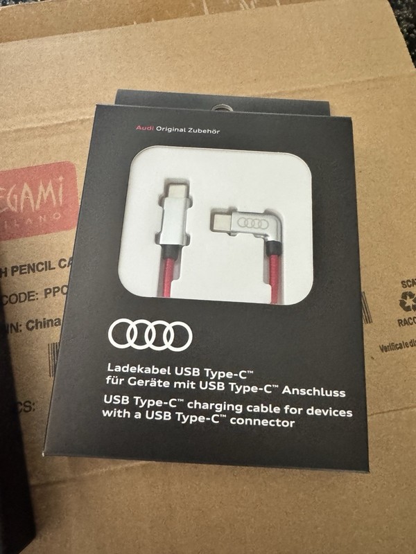 🧨Black Friday 8S0051435L - USB-C to USB-C Corner Charging Cable, Red gallery