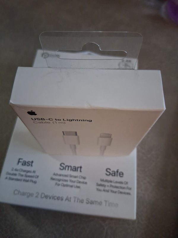 Lot of OEM Apple iPhone USB Charger -Adapter And A Pom Smart Plug gallery