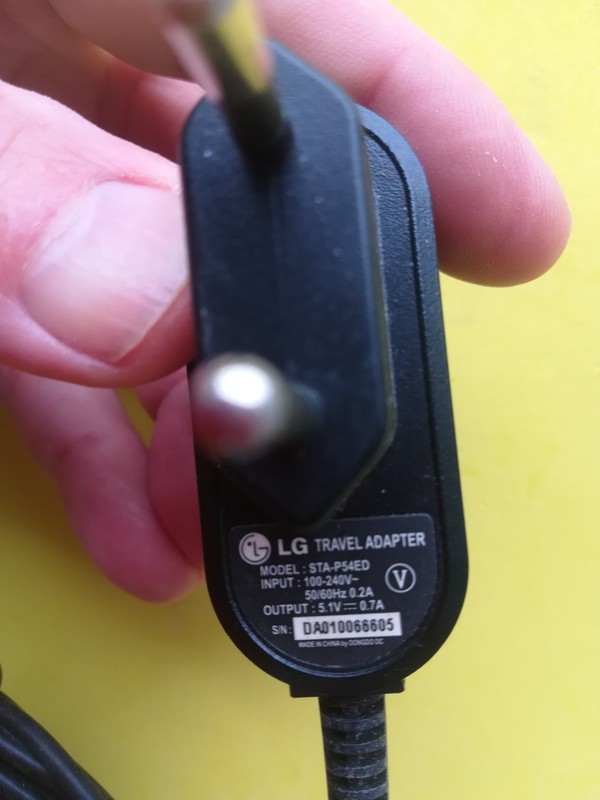 LG STA-P54ED 5.1V 0.7A Cellular Power Supply gallery