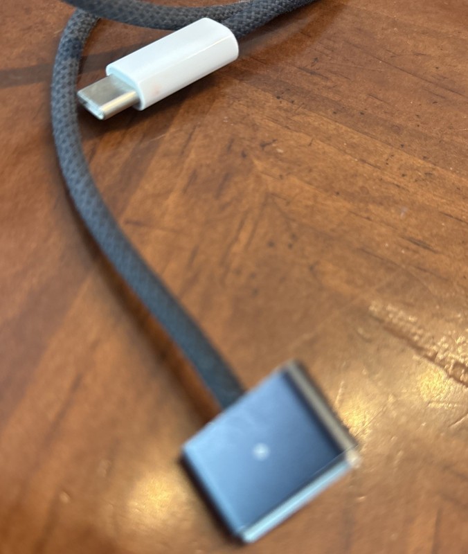 Genuine Apple USB-C To Magsafe 3 Cable (2M) - Grey/White gallery