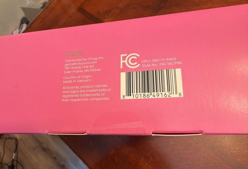 NEW Chug USB-A to USB-C Charging Giftset Pink gallery
