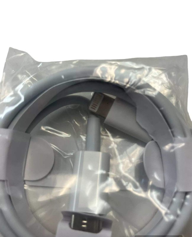 BRAND NEW! Foxconn 18W Wall Cubes/Brick &Type-C to 8-Pin Connector for iPhones gallery