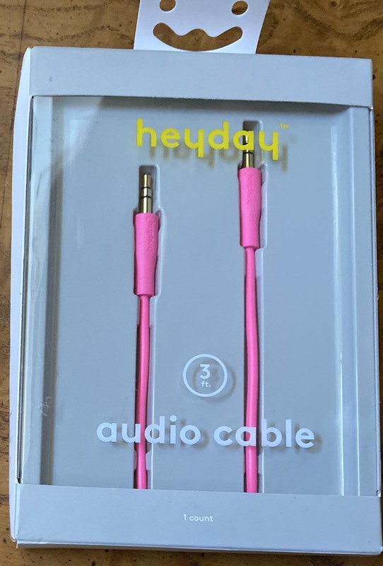 Heyday Pink Flat 3ft Audio Cable New!