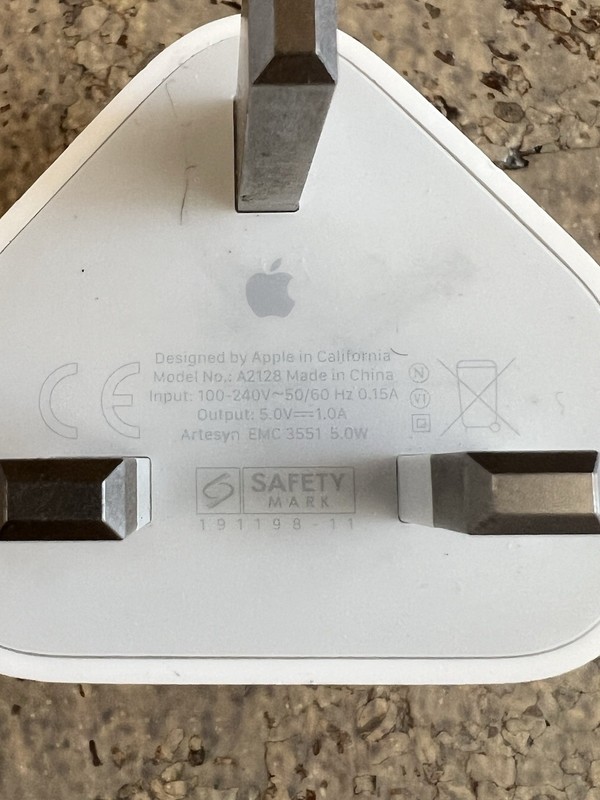 Genuine Apple 5W USB Charger Adapter Plug UK iPhone / iPad / Watch A2128 gallery