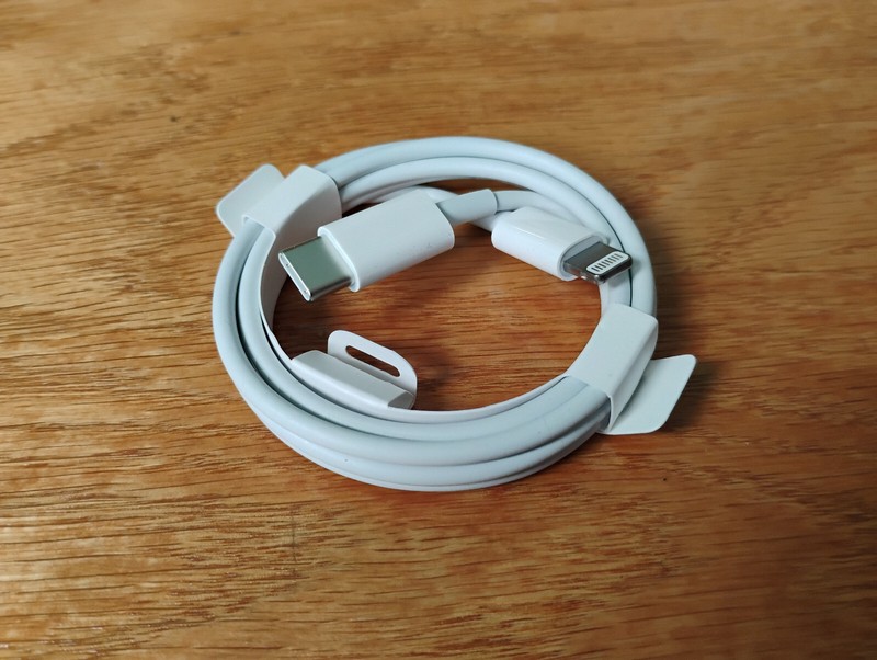 Apple 1m USB-C to Lightning Cable – White