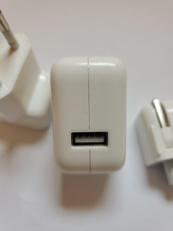 10W USB Power Adapter A1357 Wall Plug In With Foreign Abroad Attachment 3 Piece gallery