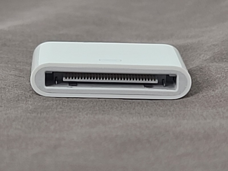 GENUINE OEM Apple Lightning (8 pin) 30-pin Adapter - MD823AM/A - A1468 - NEW 🔥 gallery