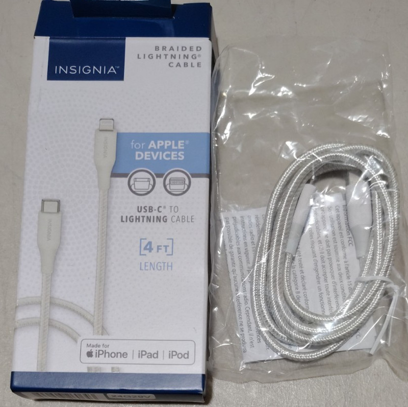 Insignia- 4 Apple to USB-C Charge-and-Sync Cable – Moon Gray