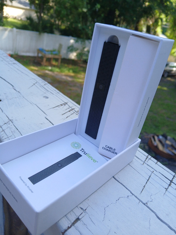 TruStick – USB-Micro – Carbon Black Textured Finish Battery