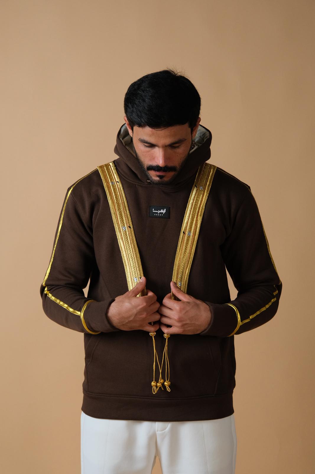 WhatsApp Image 2025-12-03 at 4.37.26 PM هودي البشت - بني غامق - Image 1