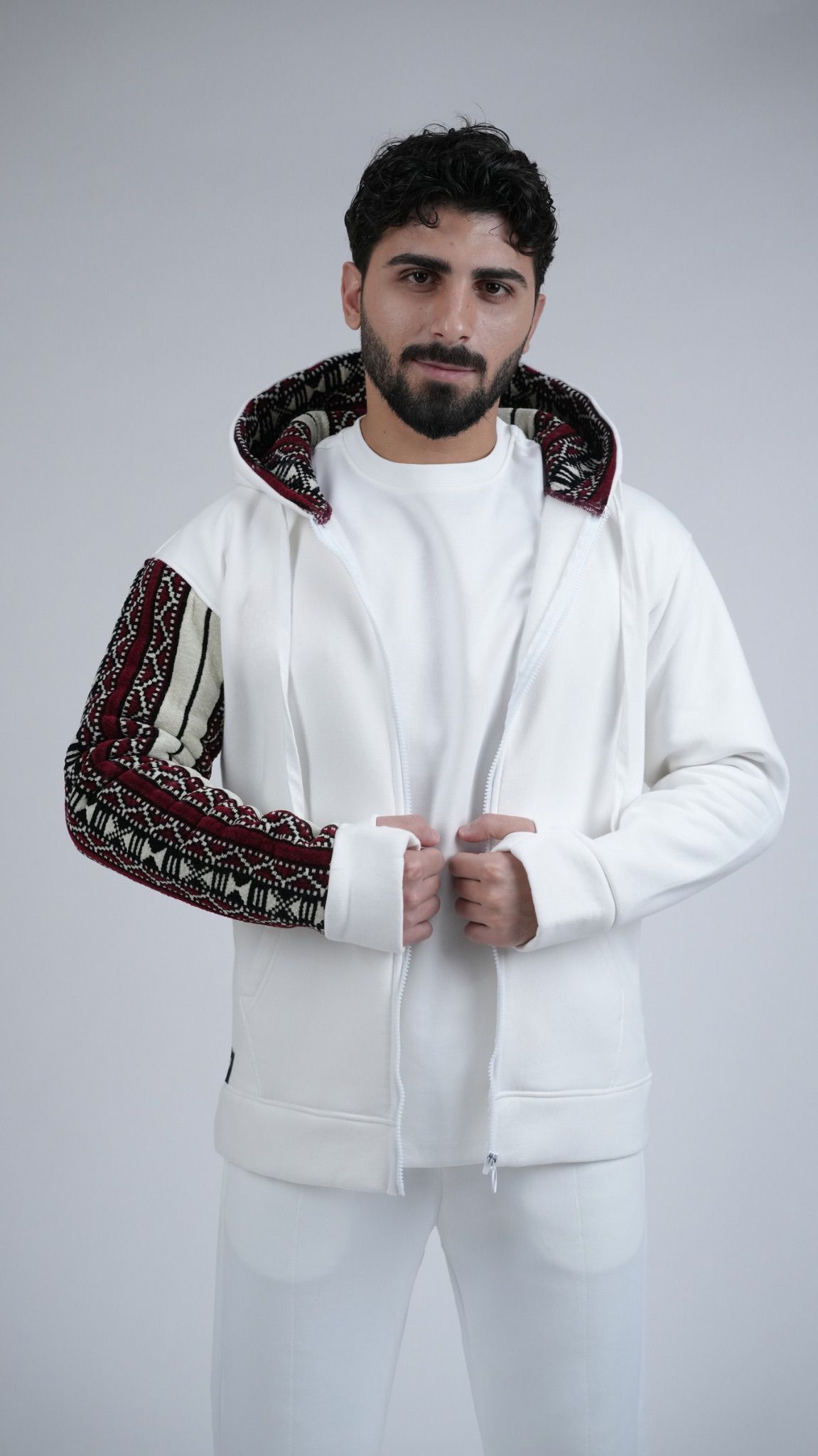 WhatsApp Image 2026-01-11 at 10.02.15 PM (2) جاكيت مخمل العز - Image 1