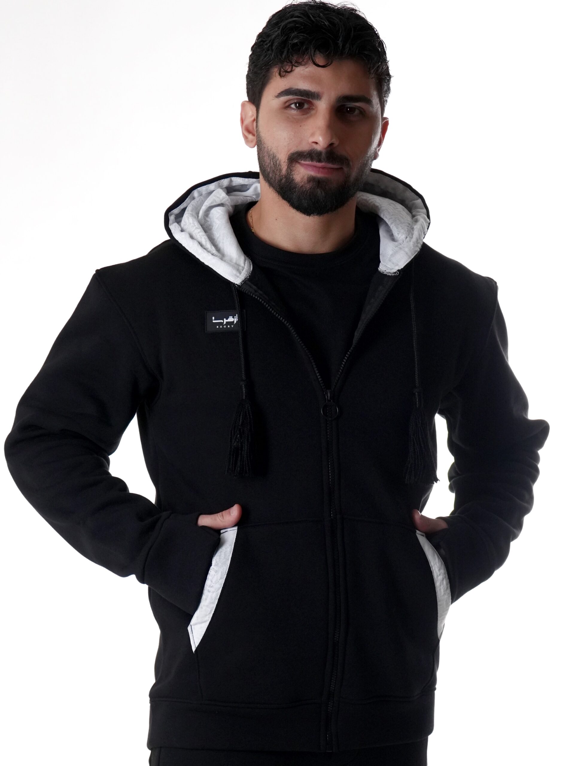 photo-output جاكيت الغترة والعقال - Image 1